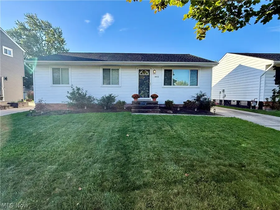 865 Pelley Drive, Cleveland, OH 44109 - #2