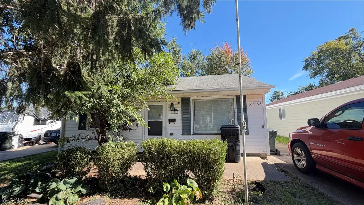 122 Fairlawn Avenue, Elyria, OH 44035 - #1