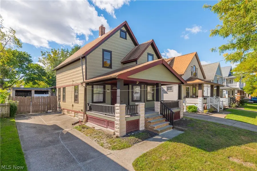 4207 Bucyrus Avenue, Cleveland, OH 44109 - #3
