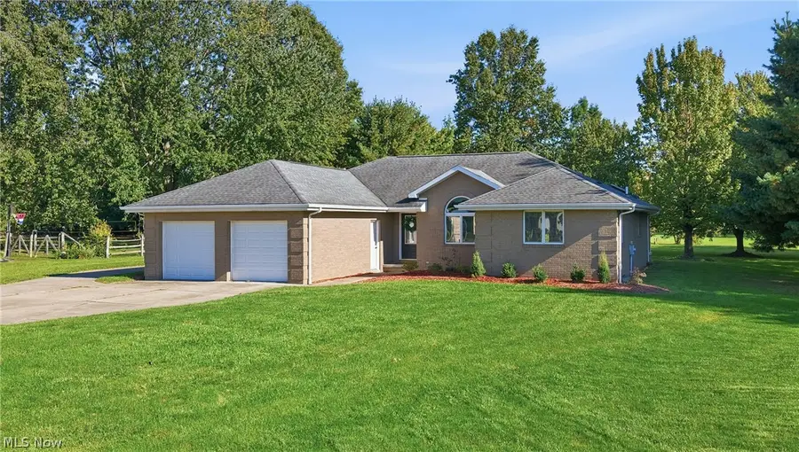 1055 Colonial Drive, Salem, OH 44460 - #2