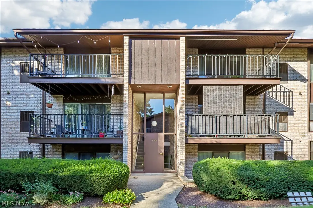 16410 Heather Lane #F103, Middleburg Heights, OH 44130 - #1