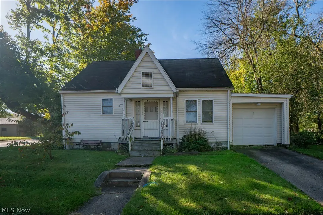 2354 21st Ne Street, Canton, OH 44705 - #1