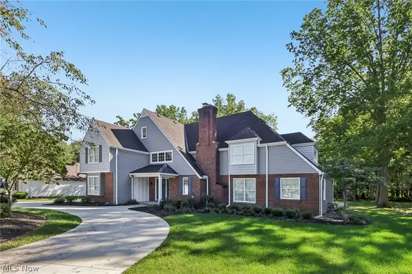 27473 Dellwood Drive, Westlake, OH 44145