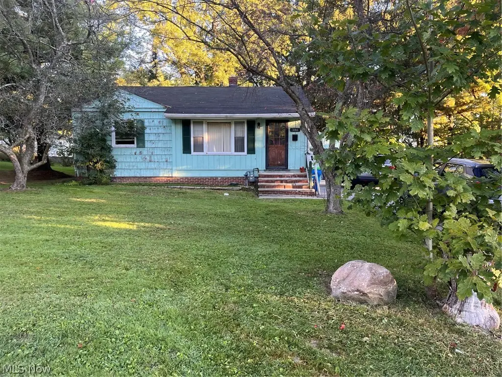 386 Park Avenue, Chardon, OH 44024 - #1