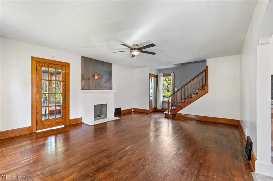 536 NW Jackson Nw Avenue, Massillon, OH 44646 - #3