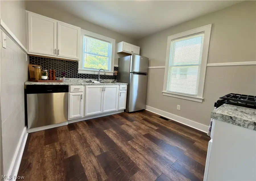 3501 10th Avenue, Vienna, WV 26105 - #3