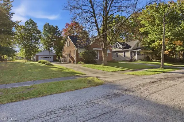 5451 Hill Street, Maple Heights, OH 44137