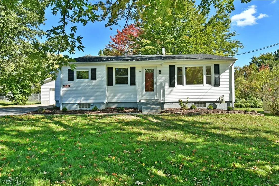 4944 Myrtle Nw Avenue, Warren, OH 44483 - #1