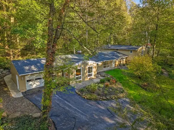 17079 Cats Den Road, Chagrin Falls, OH 44023 - #2