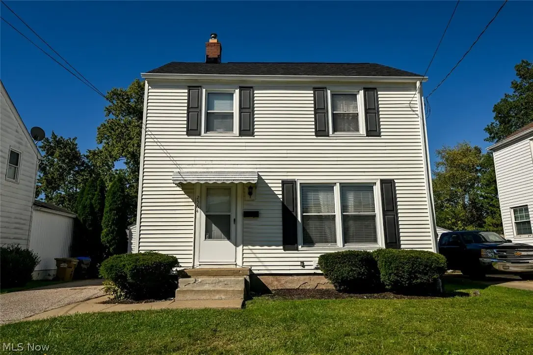 2564 8th Street, Cuyahoga Falls, OH 44221 - #1