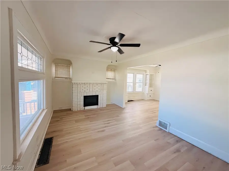 10812 Park Heights Avenue, Garfield Heights, OH 44125 - #2
