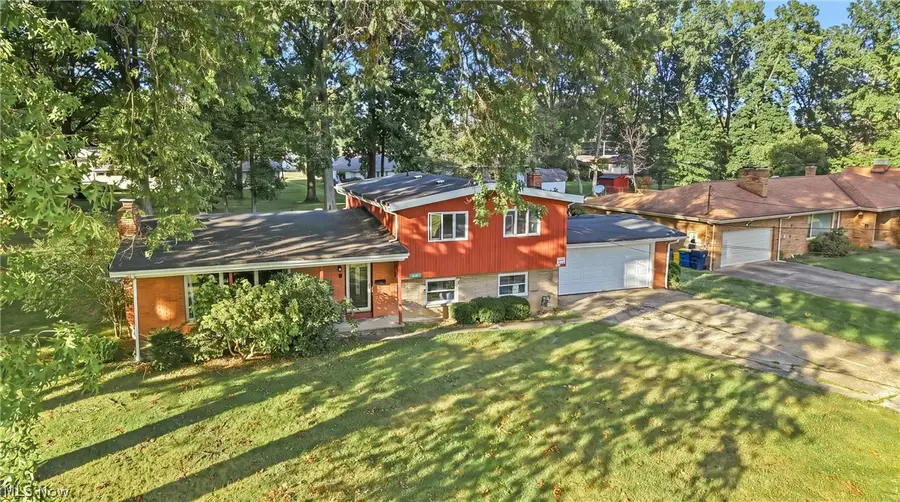 448 E Montrose Street, Youngstown, OH 44505 - #2