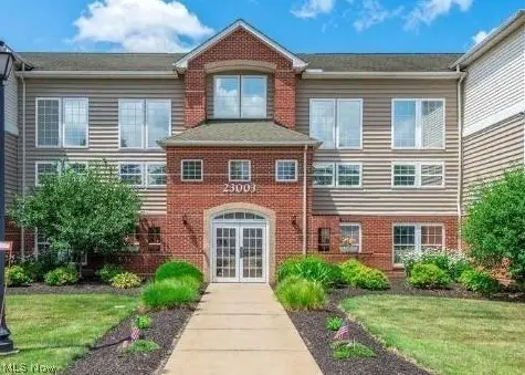 23003 Chandlers Lane #104, Olmsted Falls, OH 44138 - #1