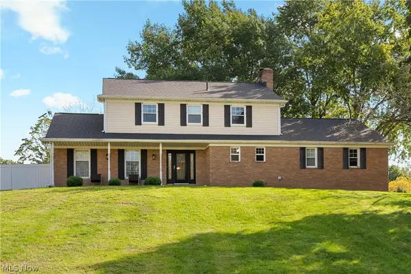 6945 Ponteberry Nw Street, Canton, OH 44718