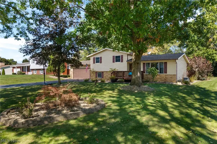 1173 Desert Ne Street, Uniontown, OH 44685 - #2