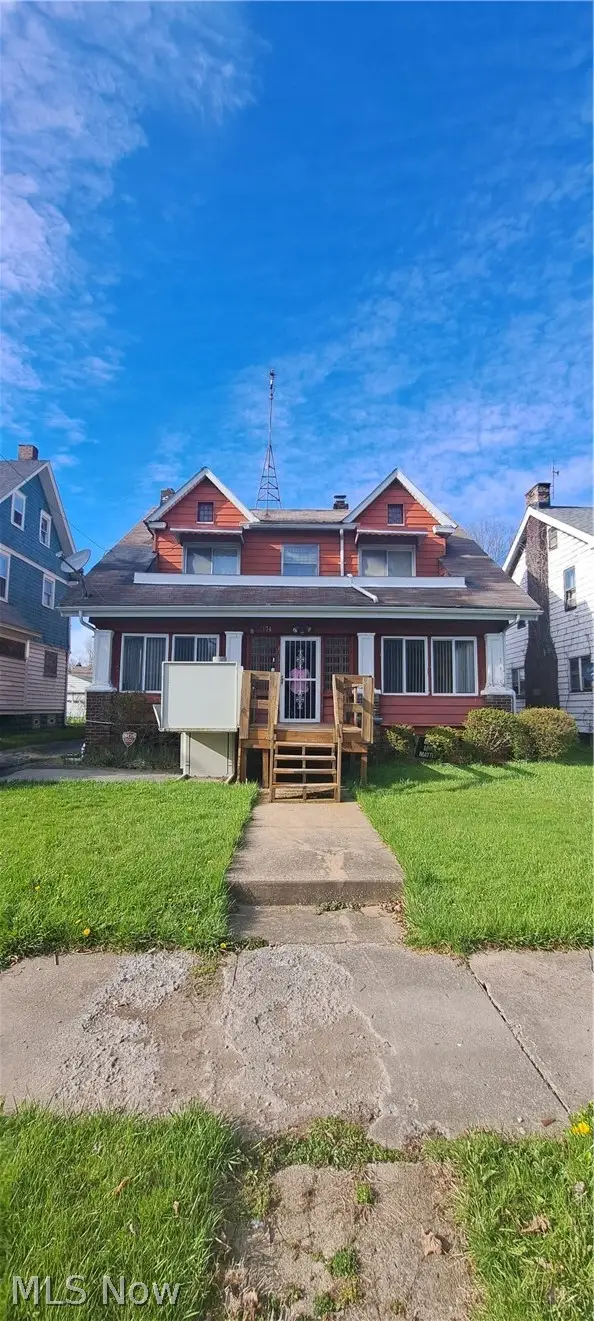 374 Lora Avenue, Youngstown, OH 44504