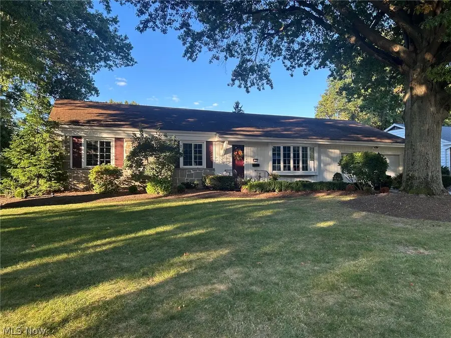 5171 Meadow Wood Boulevard, Lyndhurst, OH 44124 - #2