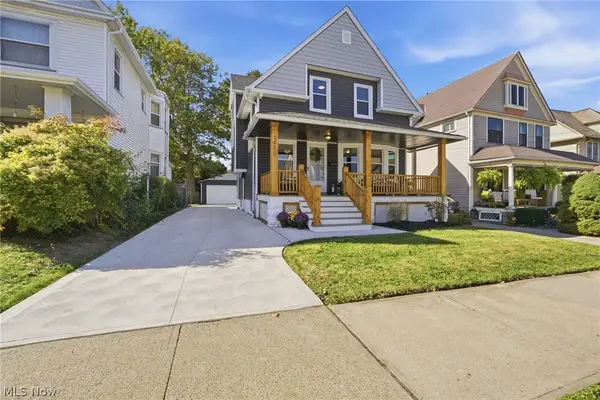 1450 Orchard Grove Avenue, Lakewood, OH 44107