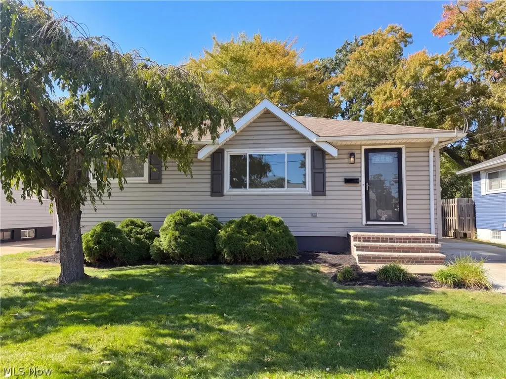 6076 Robert Drive, Brook Park, OH 44142 - #1