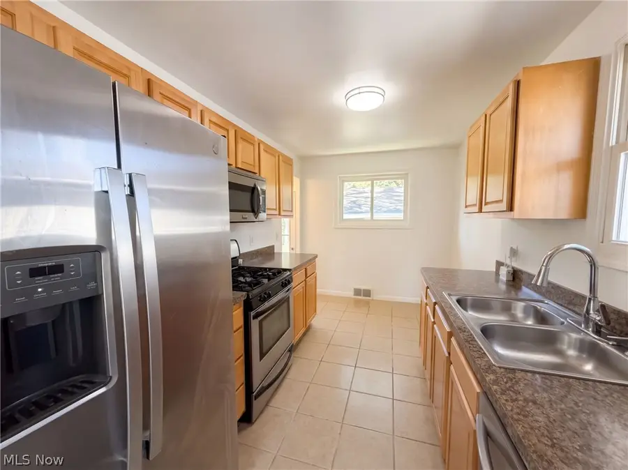 6076 Robert Drive, Brook Park, OH 44142 - #2