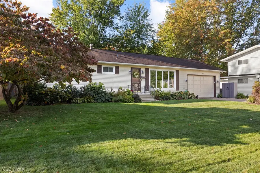 525 Purdue Avenue, Elyria, OH 44035 - #2