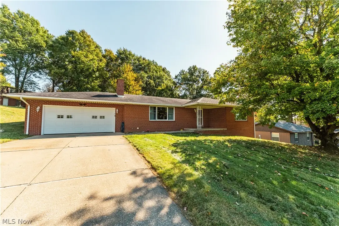 383 Bahler Sw Street, Sugarcreek, OH 44681 - #1