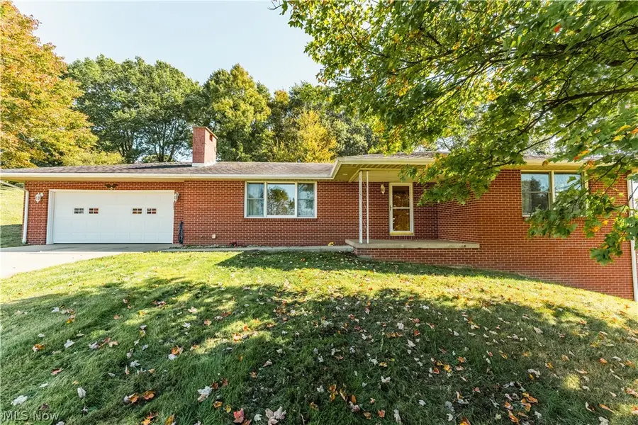 383 Bahler Sw Street, Sugarcreek, OH 44681 - #3