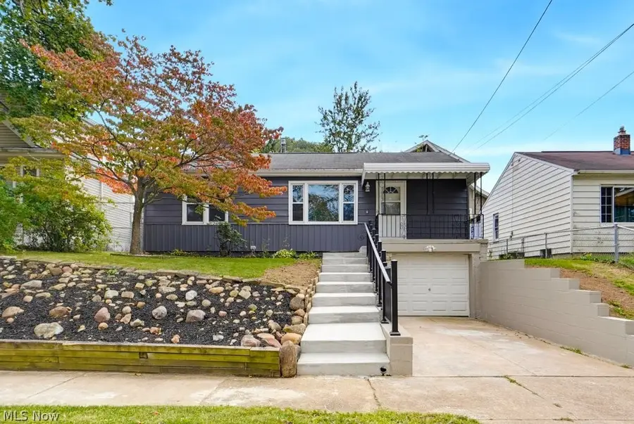 3212 12th Nw Street, Canton, OH 44708 - #2
