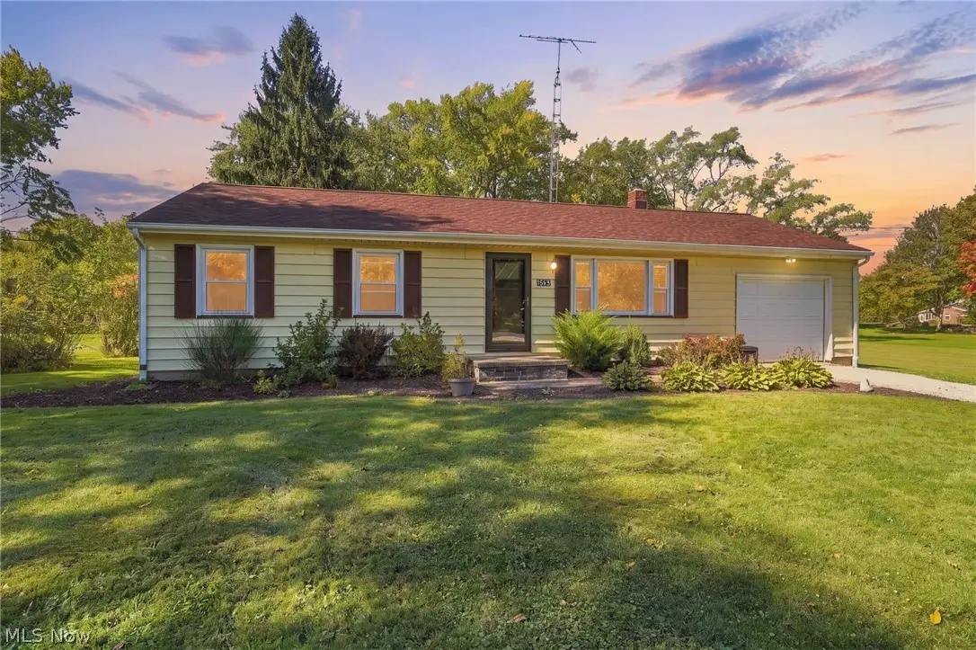 1595 Kenyon Sw Avenue, Massillon, OH 44647 - #1