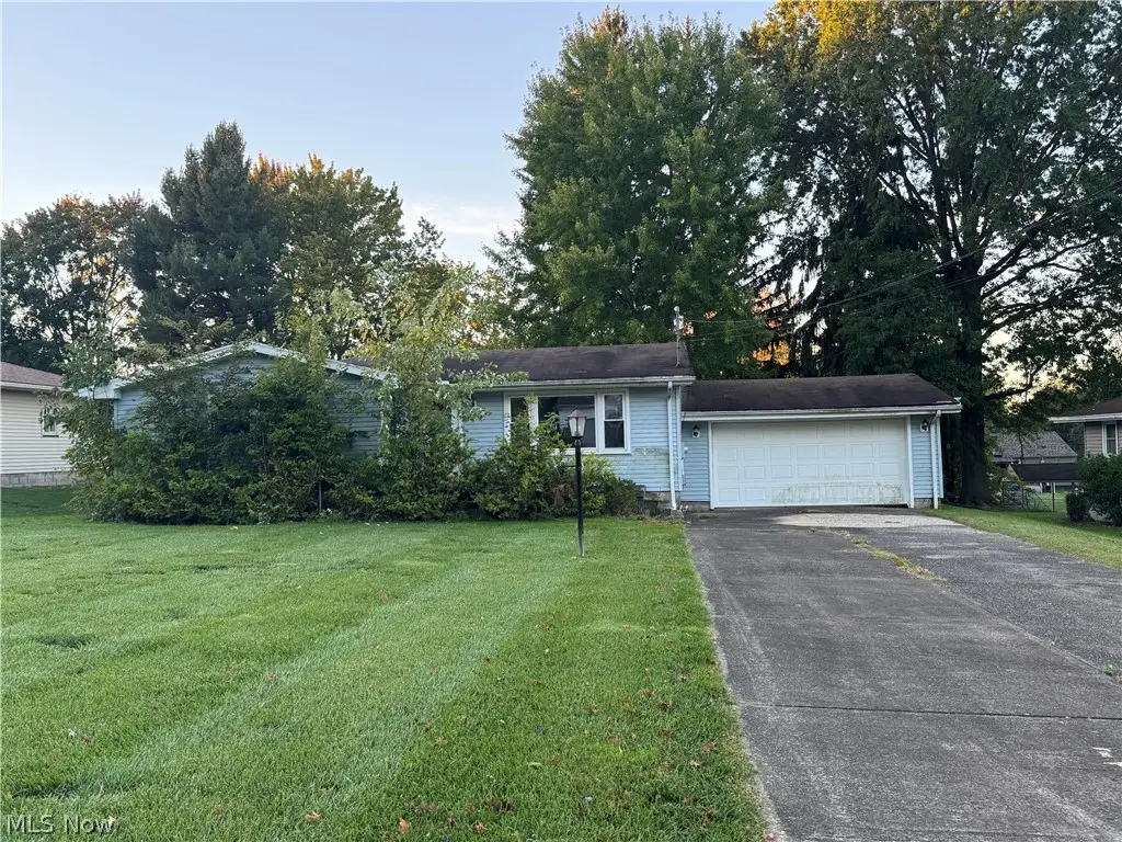 3941 Cumberland Drive, Austintown, OH 44515 - #1