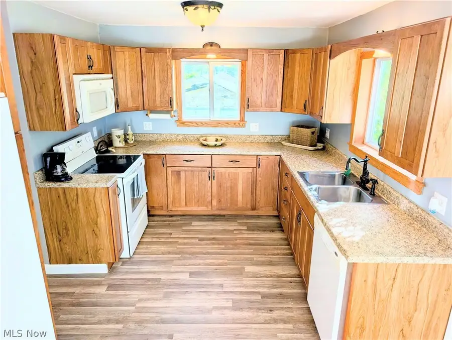 2177 Par Drive, Akron, OH 44312 - #2