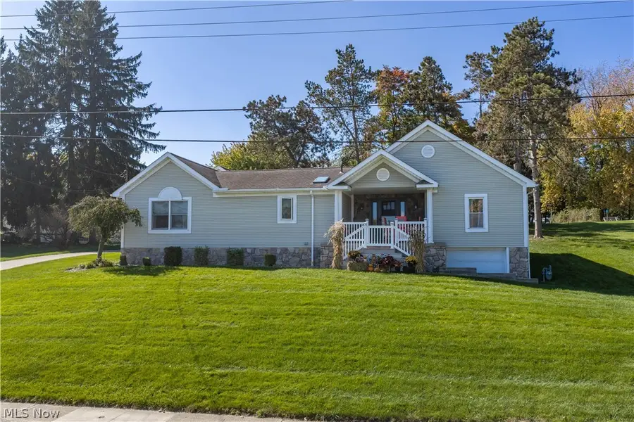 720 Miller Sw Avenue, Sugarcreek, OH 44681 - #2