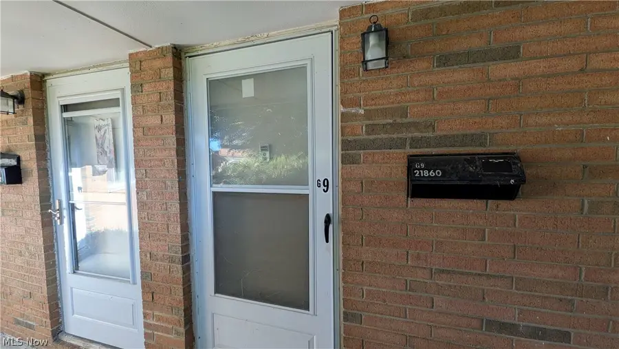 21860 River Oaks Drive #G9, Rocky River, OH 44116 - #3