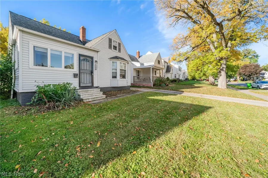 12404 Oak Park Boulevard, Garfield Heights, OH 44125 - #3