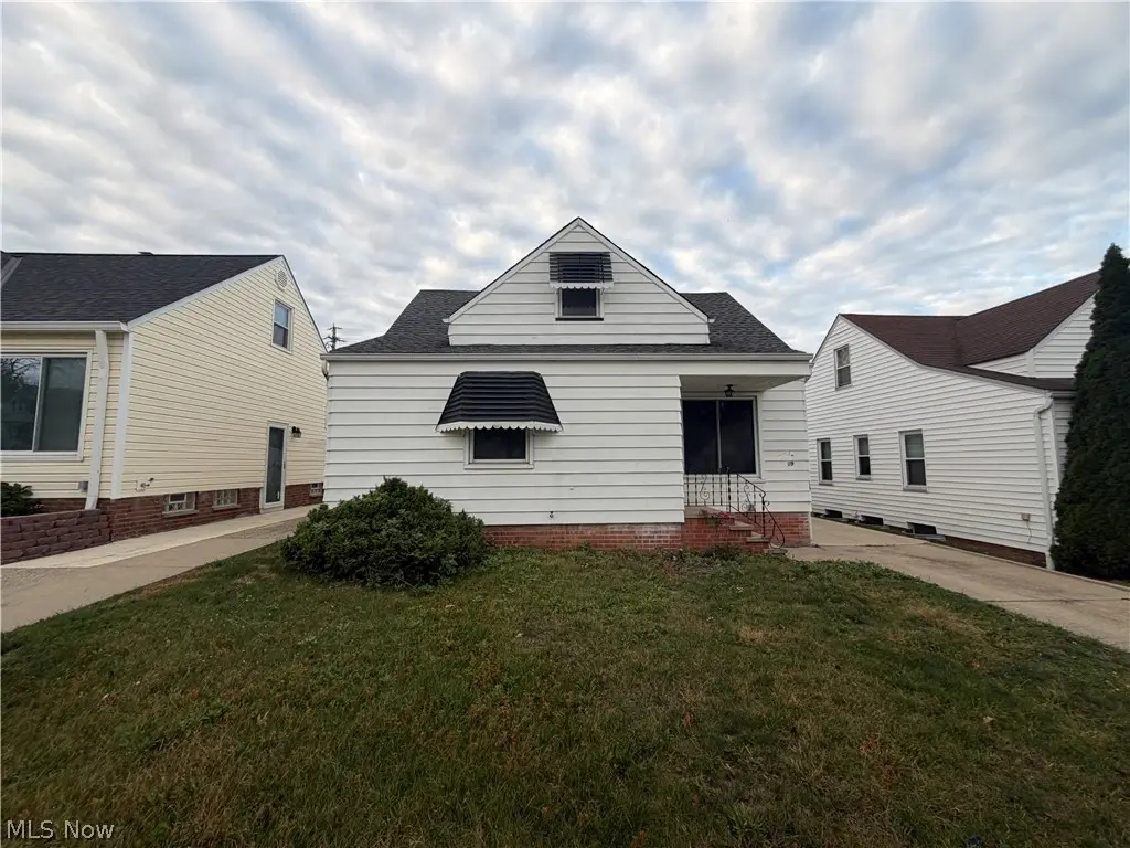 11509 Chester Road, Garfield Heights, OH 44125 - #1