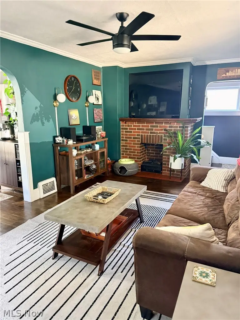 3854 Brookside Boulevard, Cleveland, OH 44111 - #3
