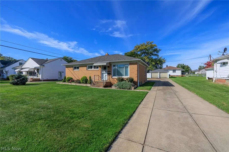 5630 Queens Highway, Parma, OH 44130 - #2
