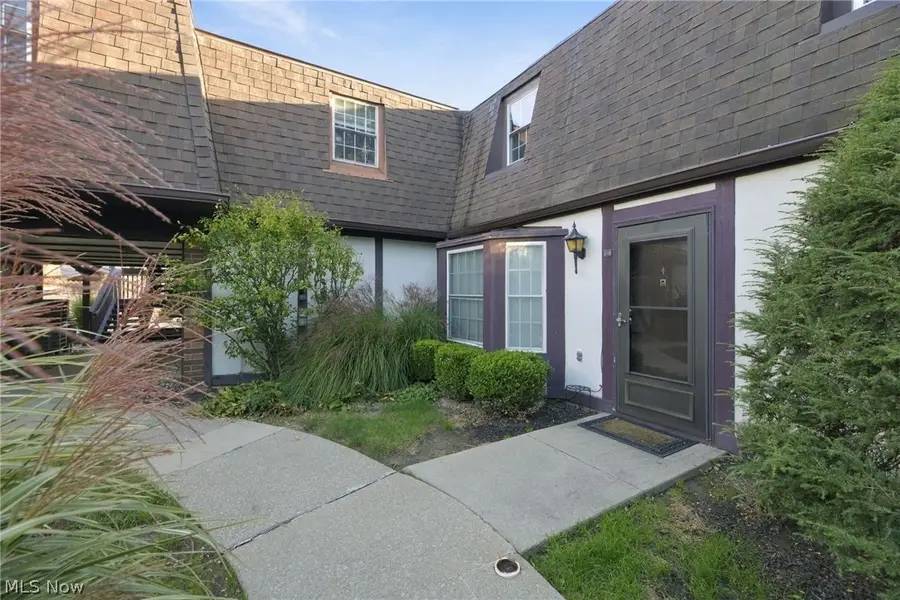 1910 King James Parkway #28, Westlake, OH 44145 - #2