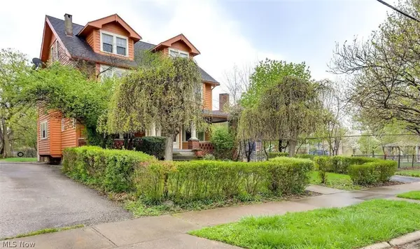 2580 Colchester Road, Cleveland Heights, OH 44106