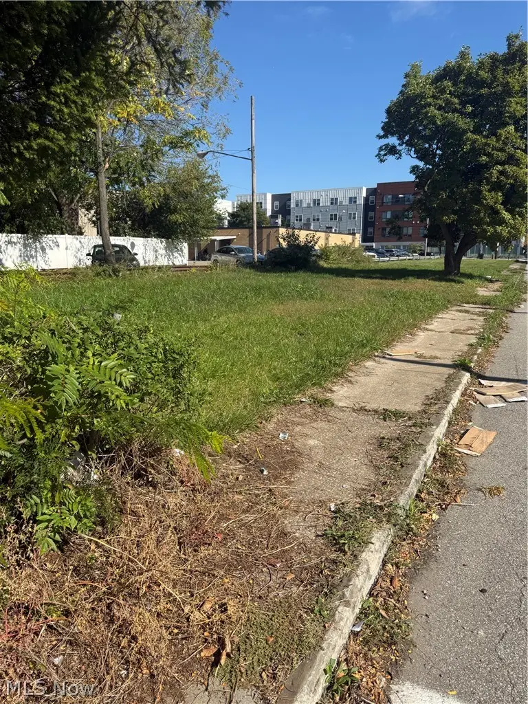 5129 Dolloff Road, Cleveland, OH 44127 - #3