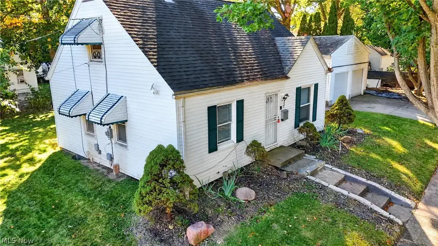 792 Caddo Avenue, Akron, OH 44305 - #2
