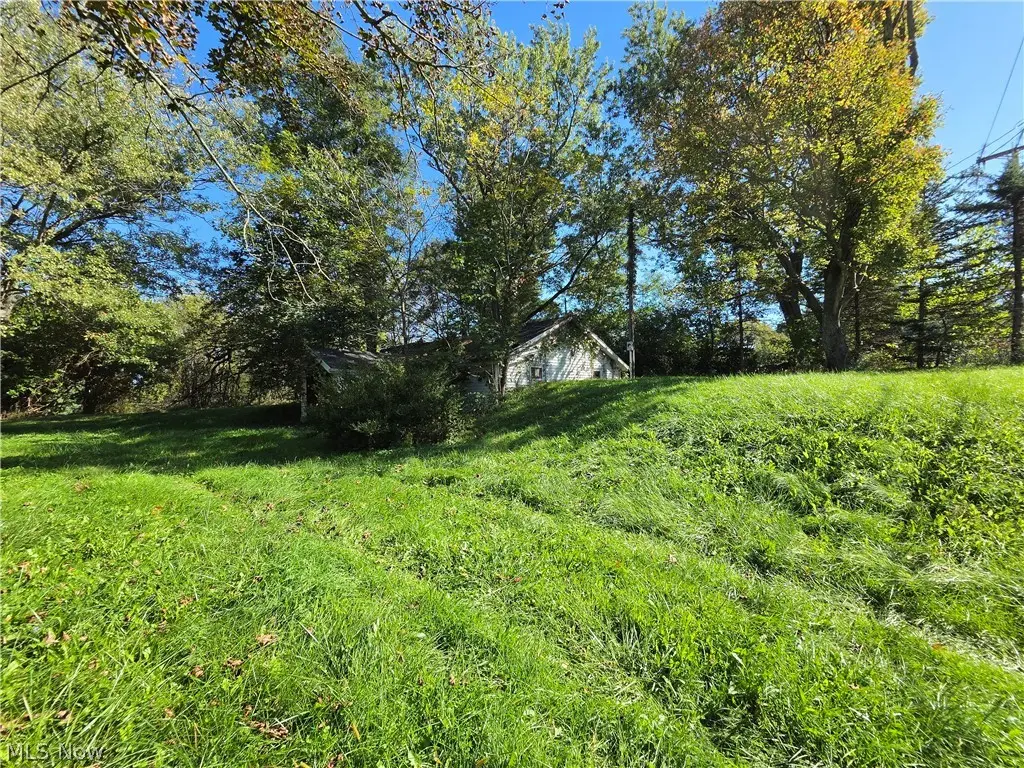 3222 Trump Se Avenue, Canton, OH 44707 - #1