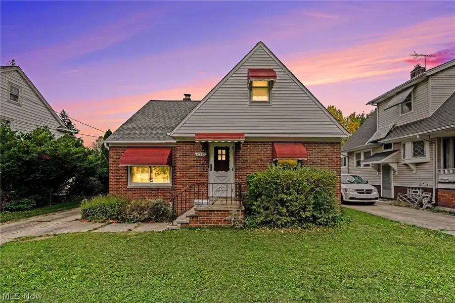 17829 Dillewood Road, Cleveland, OH 44119 - #2