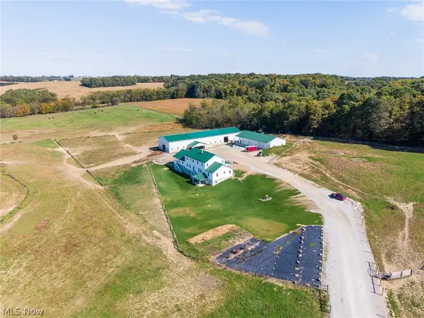 32136 County Road 92 Road, Walhonding, OH 43843