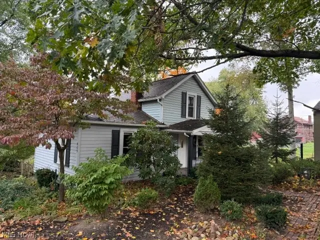 809 Dover Avenue, Dover, OH 44622 - #1