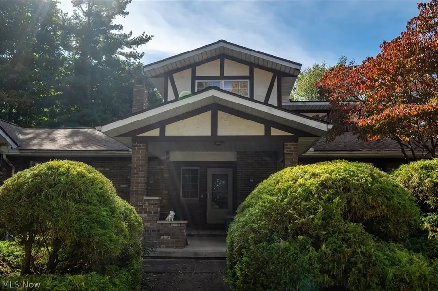 8797 Allen Troy Court, Mentor, OH 44092 - #2