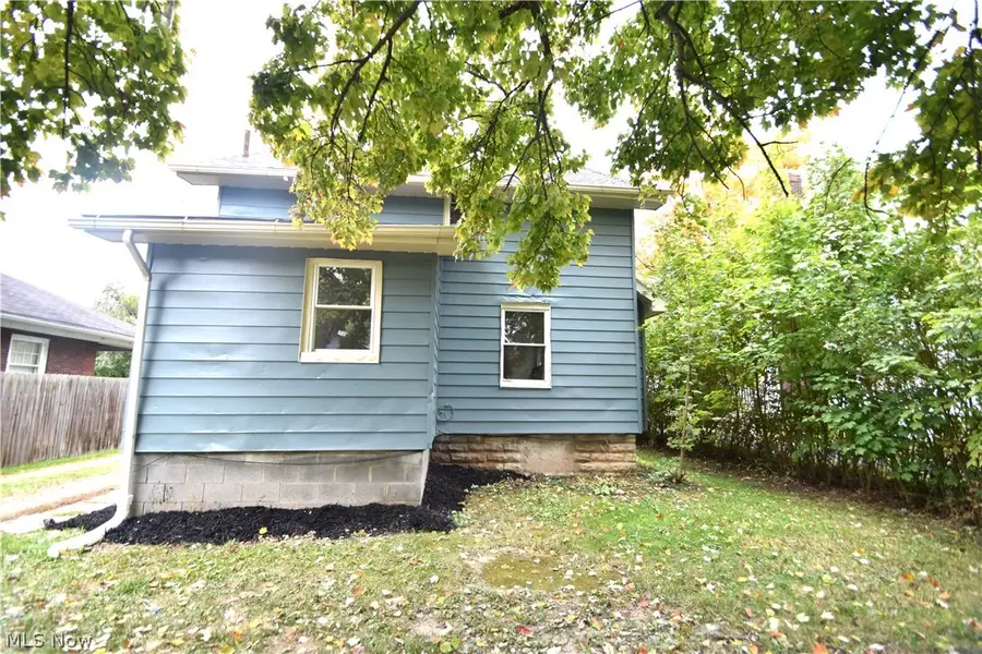 637 Woodbine Se Avenue, Warren, OH 44483 - #3