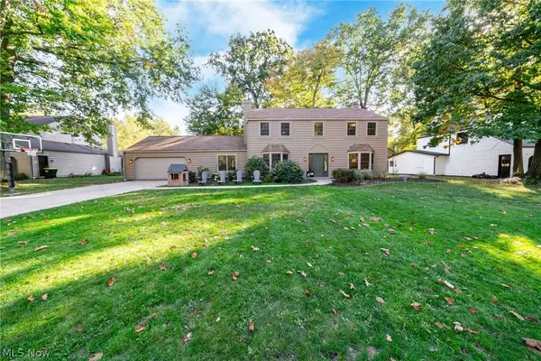 32547 Schooner Court, Avon Lake, OH 44012