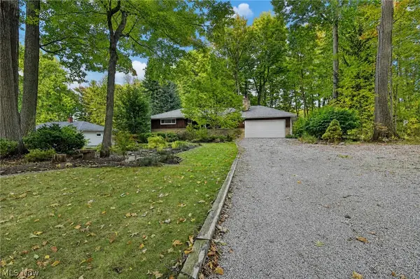 8261 Timberlane Drive, Concord Twp, OH 44077
