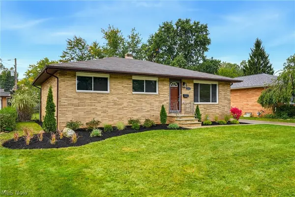 2307 Vinewood Drive, Parma, OH 44134